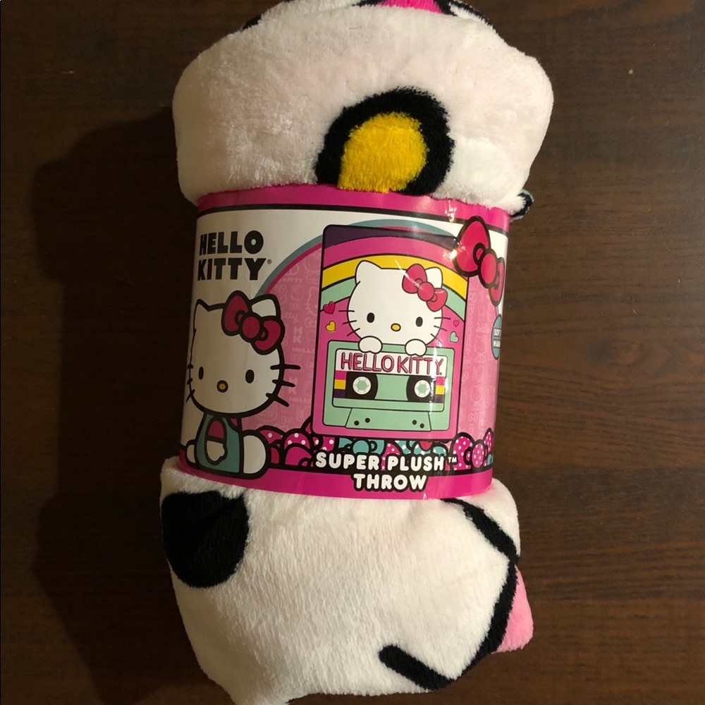 Hello Kitty Fleece Throw